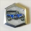 825CLB Fregio calamitato in metallo argentato patinato con auto antica dipinta  a mano colore blu  mm 32x35, anni 50/60