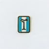 DT20 Distintivo DE TOMASO, dorato, smaltato, mm.10x15, con chiodino e morsetto a tergo